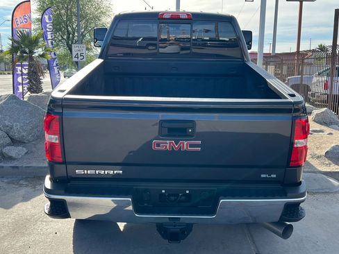 Used 2016 GMC Sierra 2500 SLE w/ SLE Preferred Package AWD/4WD image 9