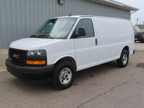 Used 2023 GMC Savana 2500 w/ Driver Convenience Package RWD image 7