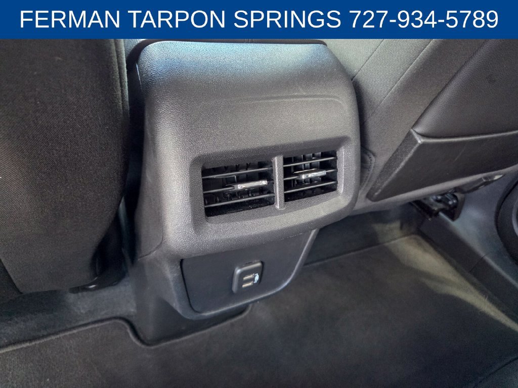 Used 2024 GMC Terrain SLE AWD/4WD image 7