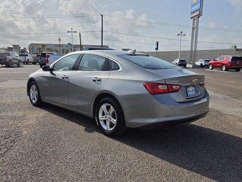 Used 2024 Chevrolet Malibu LT FWD image 3