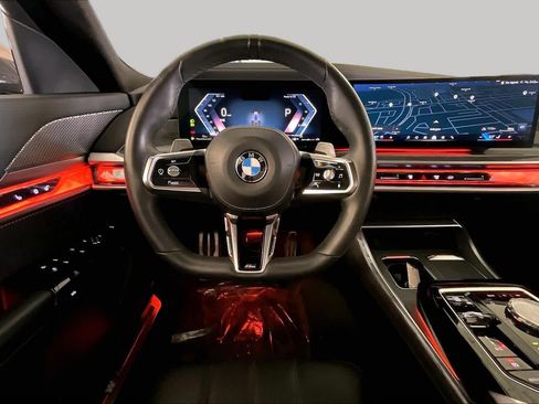 Used 2024 BMW 760i xDrive AWD/4WD image 5