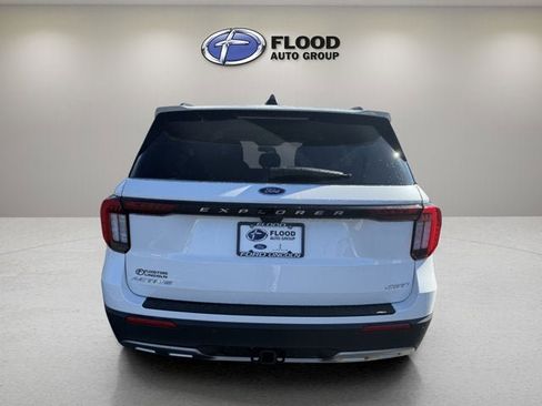 New 2026 Ford Explorer Active w/ Active Comfort Package AWD/4WD image 6