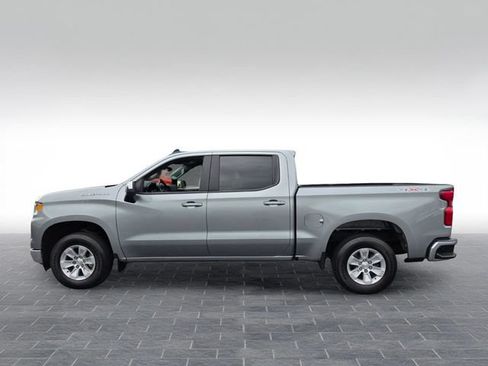 Used 2025 Chevrolet Silverado 1500 LT AWD/4WD image 4