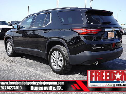 Used 2023 Chevrolet Traverse LT w/ LPO, Floor Liner Package AWD/4WD image 3