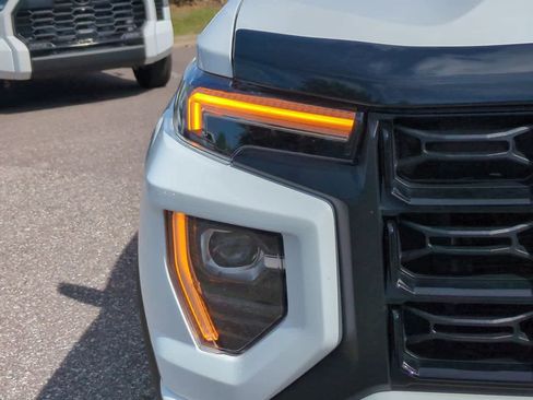 Used 2024 GMC Canyon Elevation w/ Trailering Package image 10