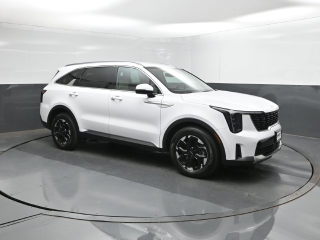 Used 2026 Kia Sorento S FWD image 13