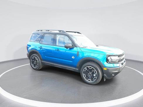 New 2025 Ford Bronco Sport Outer Banks w/ Outer Banks Tech Package+ image 2