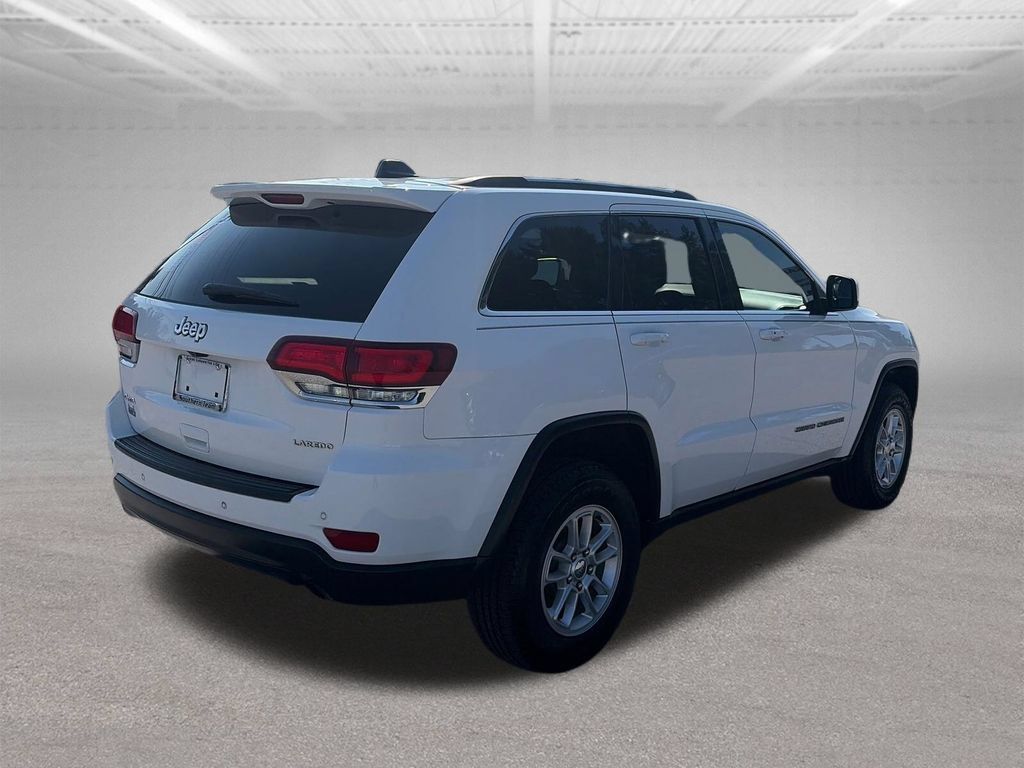 Used 2020 Jeep Grand Cherokee Laredo AWD/4WD image 6