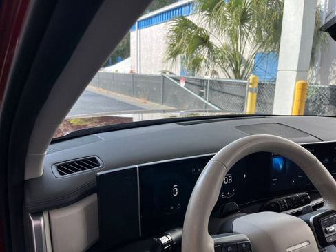 Used 2025 Hyundai Santa Fe SEL image 34