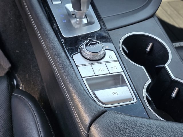Used 2023 Genesis G70 2.0T RWD image 25