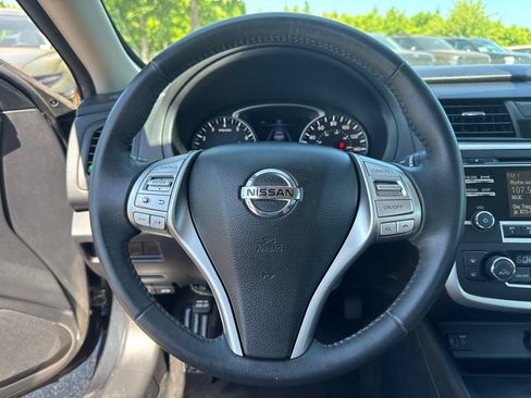 Used 2017 Nissan Altima 2.5 SV FWD image 25