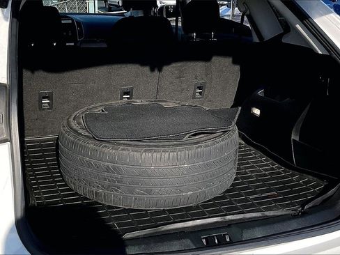 Used 2023 Ford Edge SE w/ Black Appearance Package image 24