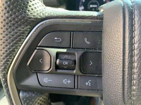 Used 2024 Toyota Tacoma Limited w/ Limited Package (LT) image 16