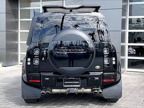 Used 2023 Land Rover Defender 110 V8 image 4