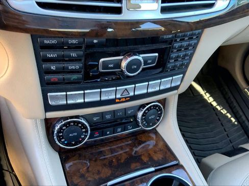 Used 2013 Mercedes-Benz CLS 550 image 31