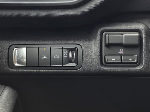 New 2026 Chevrolet Silverado EV LT image 32