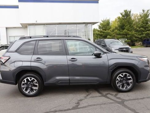 Certified 2026 Subaru Forester Premium AWD/4WD image 2