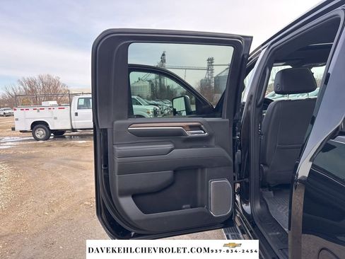 Used 2024 Chevrolet Silverado 3500 High Country w/ High Country Premium Package image 24