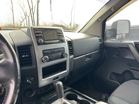 Used 2014 Nissan Titan PRO-4X image 7