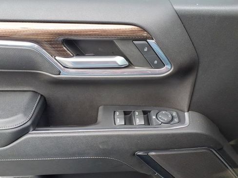 Used 2023 Chevrolet Silverado 1500 LT w/ Z71 Off-Road Package image 22