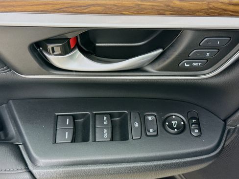 Used 2020 Honda CR-V Touring image 21