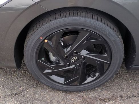 New 2026 Hyundai Elantra SEL Sport Premium FWD image 9