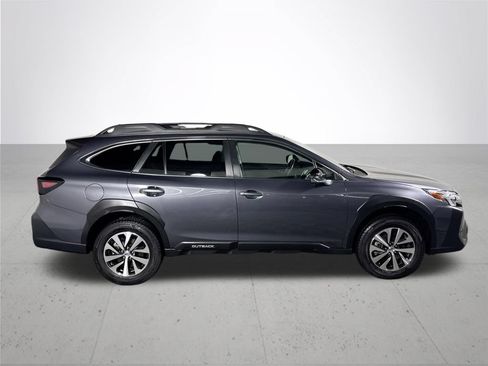 Used 2024 Subaru Outback Premium AWD/4WD image 5