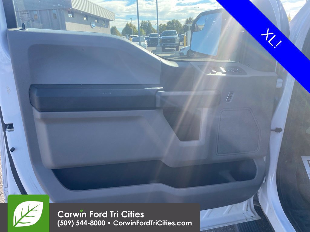 Used 2016 Ford F150 XL w/ Equipment Group 101A Mid AWD/4WD image 7