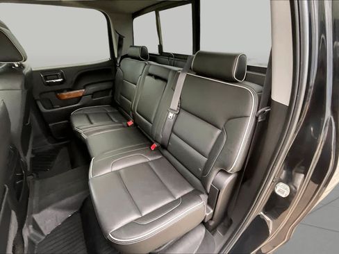 Used 2018 Chevrolet Silverado 1500 High Country AWD/4WD image 21