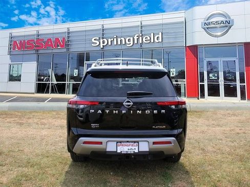 New 2025 Nissan Pathfinder Platinum w/ Cargo Package image 4