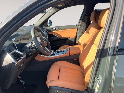 New 2026 BMW X5 xDrive40i w/ M Sport Package image 9