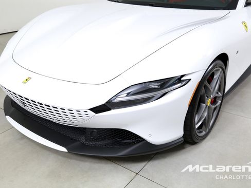 Used 2023 Ferrari Roma image 30