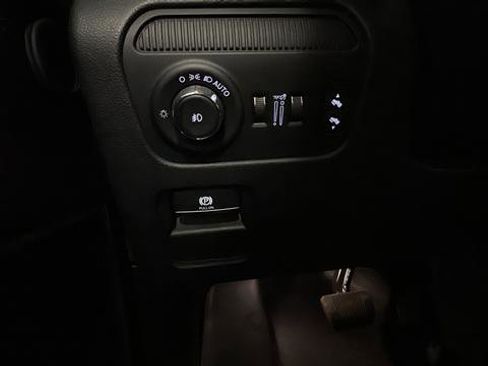 Used 2023 Jeep Wagoneer L Series II w/ Convenience Group I RWD image 31