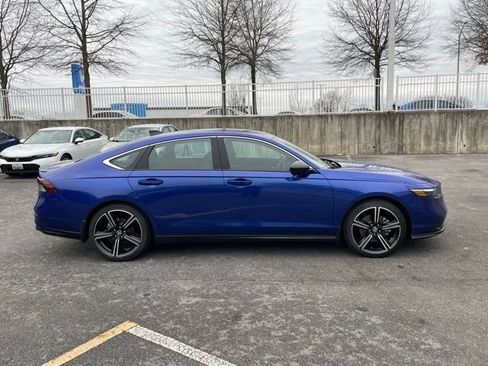 Certified 2024 Honda Accord Sport image 9