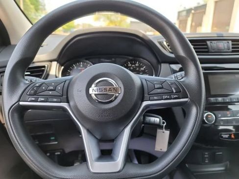 Used 2017 Nissan Rogue Sport S w/ S Appearance Package AWD/4WD image 15
