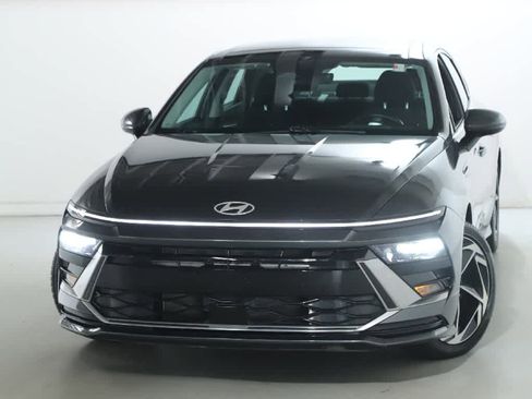 Used 2024 Hyundai Sonata SEL w/ Convenience Package FWD image 3