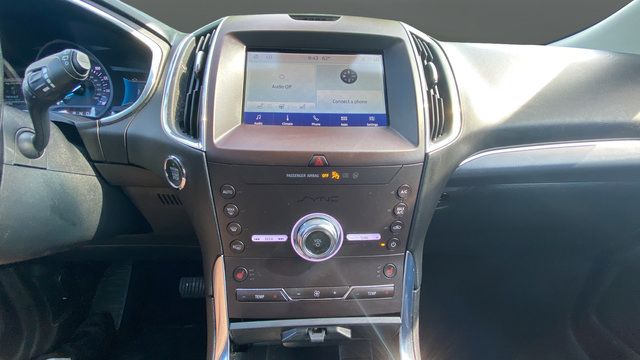 Used 2020 Ford Edge Titanium AWD/4WD image 12