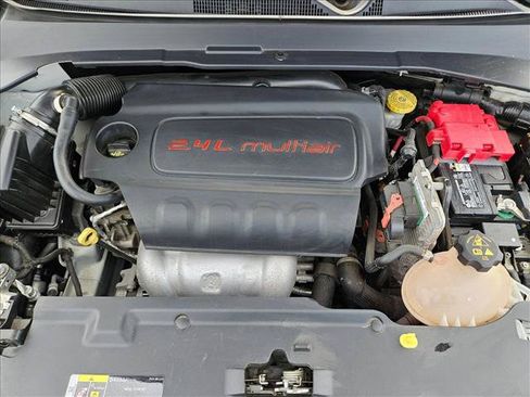 Used 2019 Jeep Compass Limited FWD image 21