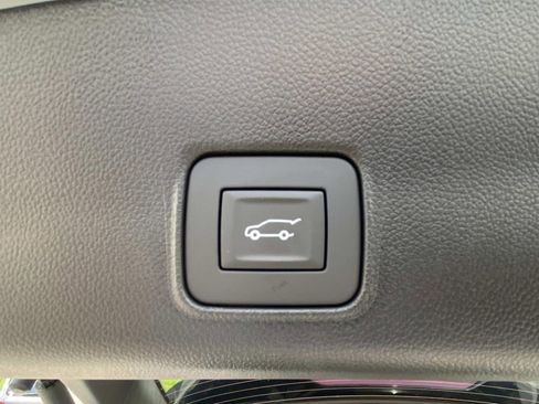 New 2026 Chevrolet TrailBlazer LT w/ Convenience Package FWD image 10