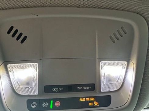 Used 2020 Chevrolet Malibu LS image 29