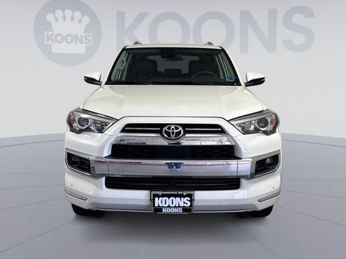 Used 2022 Toyota 4Runner Limited AWD/4WD image 11