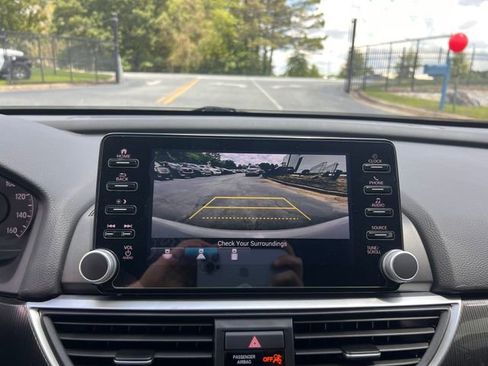 Used 2022 Honda Accord Sport image 28