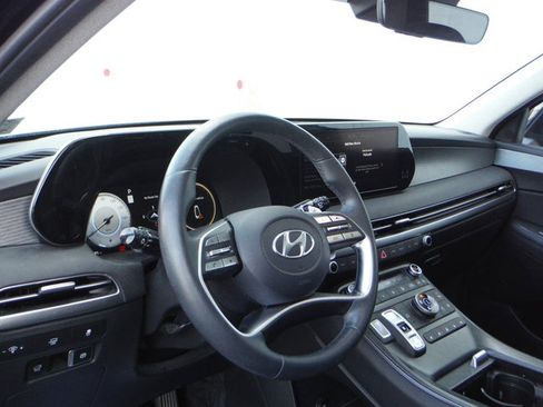 Used 2023 Hyundai Palisade Limited AWD/4WD image 13