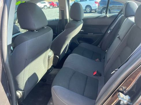 Used 2016 Chevrolet Cruze LT image 23