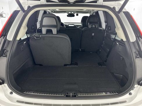 New 2025 Volvo XC90 B6 Plus w/ Protection Package Premier image 25