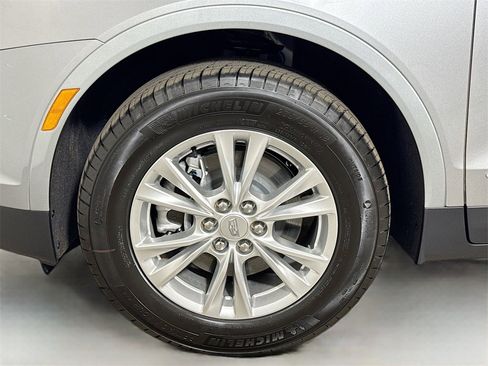 New 2025 Cadillac XT5 Luxury image 19