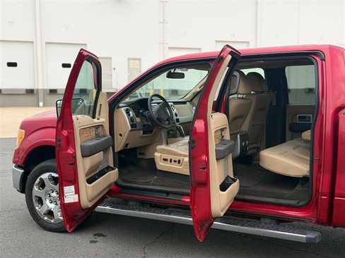 Used 2011 Ford F150 Lariat w/ Lariat Chrome Pkg AWD/4WD image 9