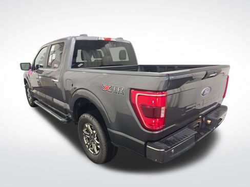 Used 2023 Ford F150 XLT w/ XTR Package image 6
