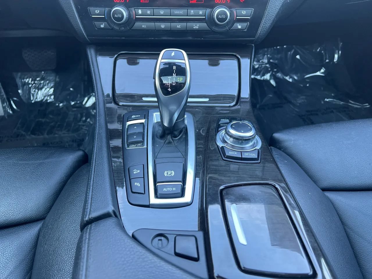 Used 2013 BMW 550i xDrive Sedan AWD/4WD image 16