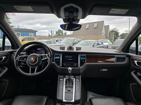 Used 2018 Porsche Macan S AWD/4WD image 12
